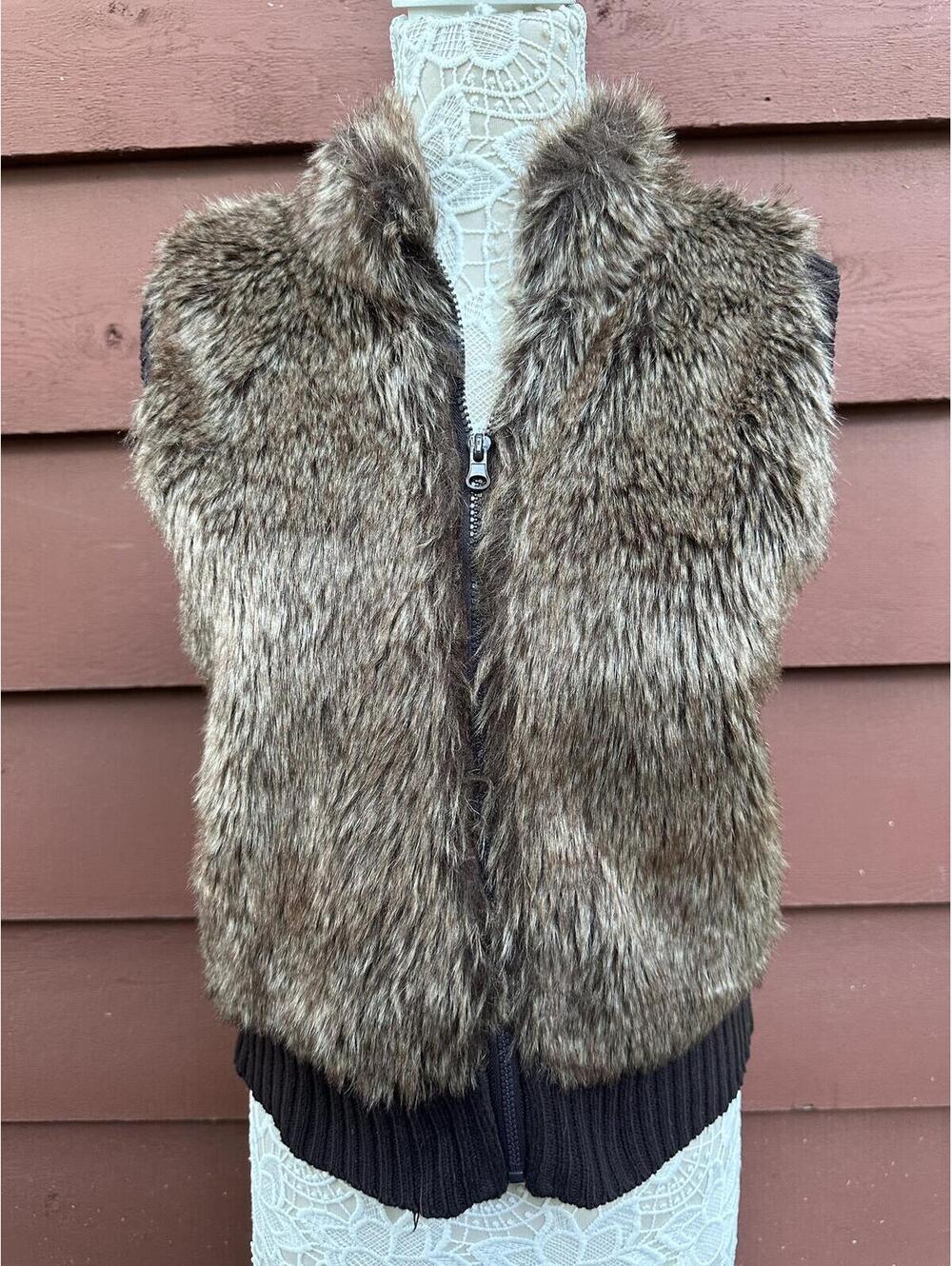 Heart N Crush Faux Fur Vest Y2K Fairycore Boho Shaggy Layering‎ Piece